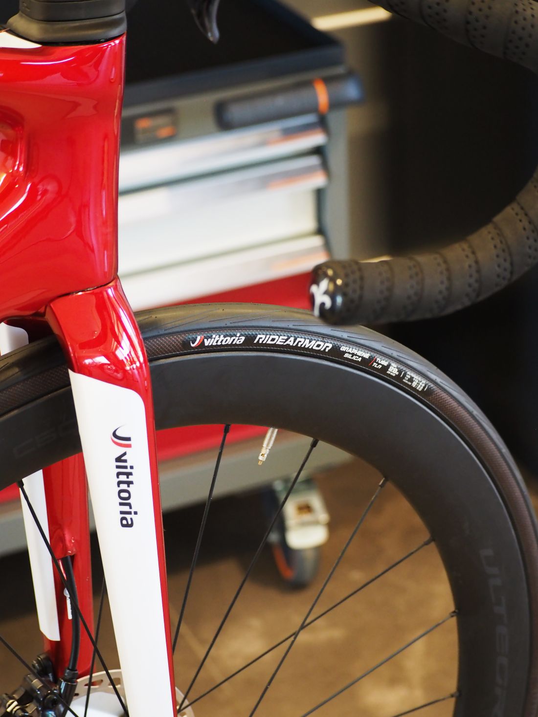 Vittoria plašč RideArmor TLR 30×700 črna/bakrena 100TPI TSS - slika 2